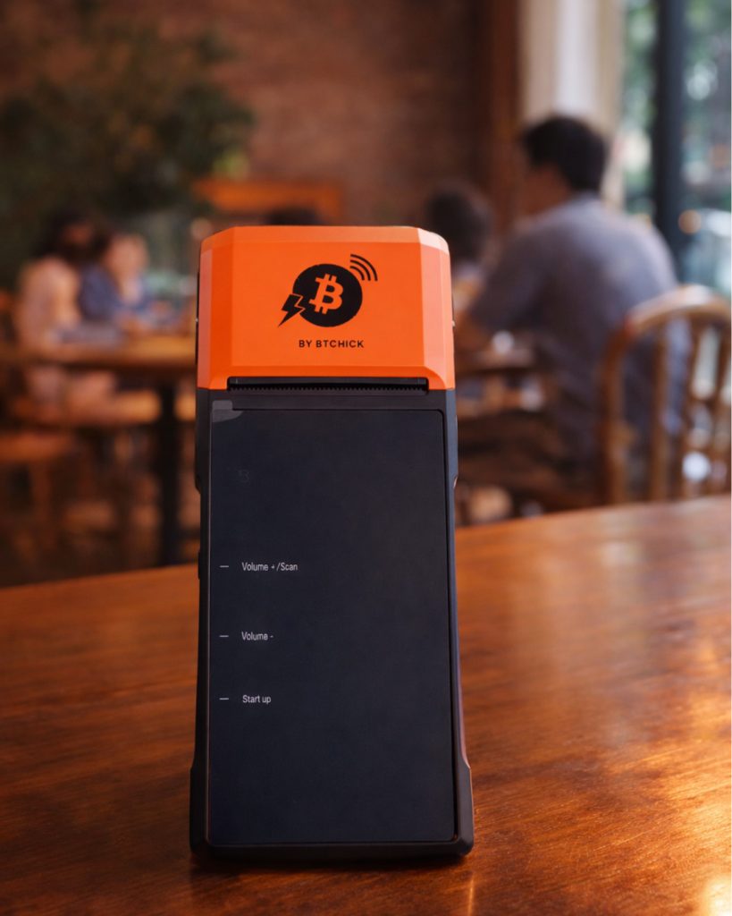 Merchant accepting bitcoin